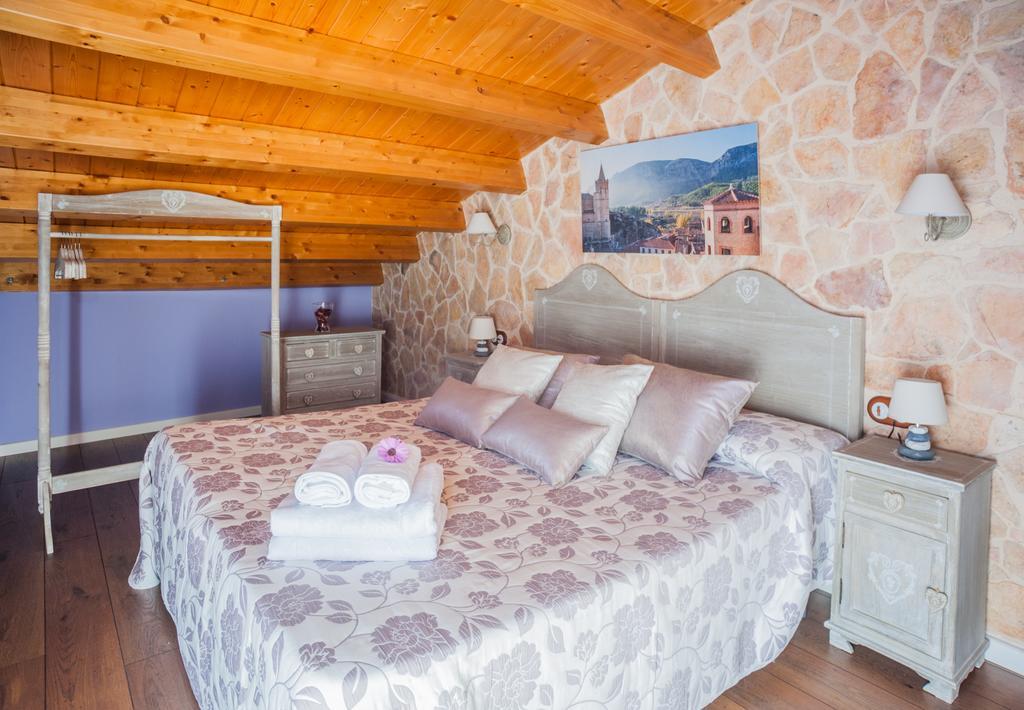 Apartamentos Rurales Millan La Mata de los Olmos Ngoại thất bức ảnh