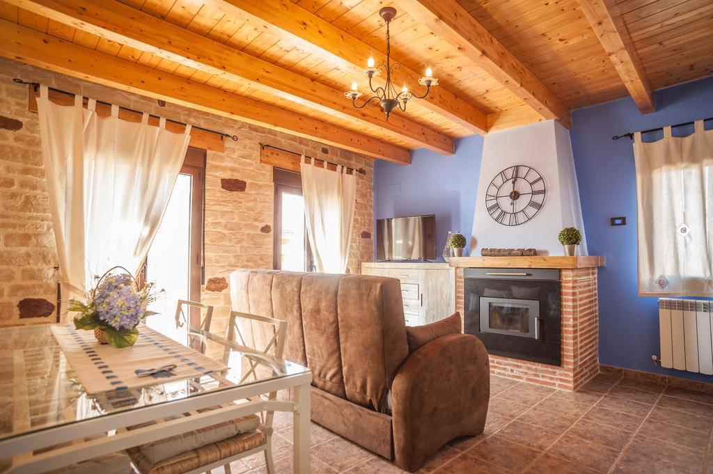 Apartamentos Rurales Millan La Mata de los Olmos Ngoại thất bức ảnh